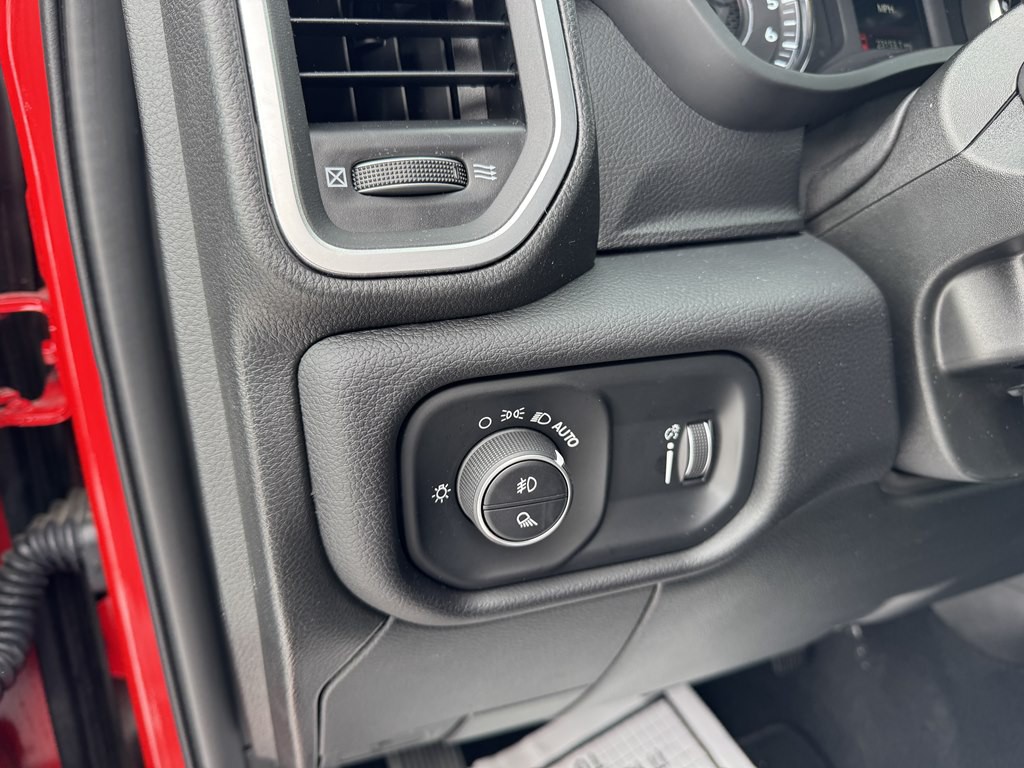 2024 RAM 2500 Image 8