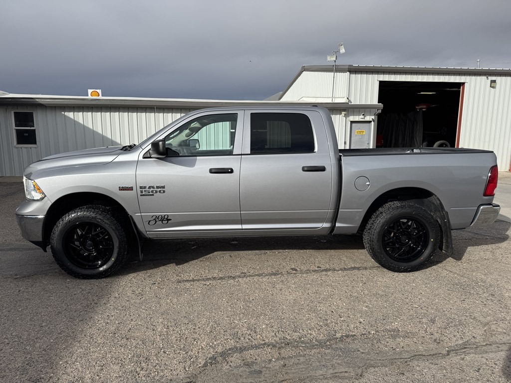 2022 RAM 1500 Image 3