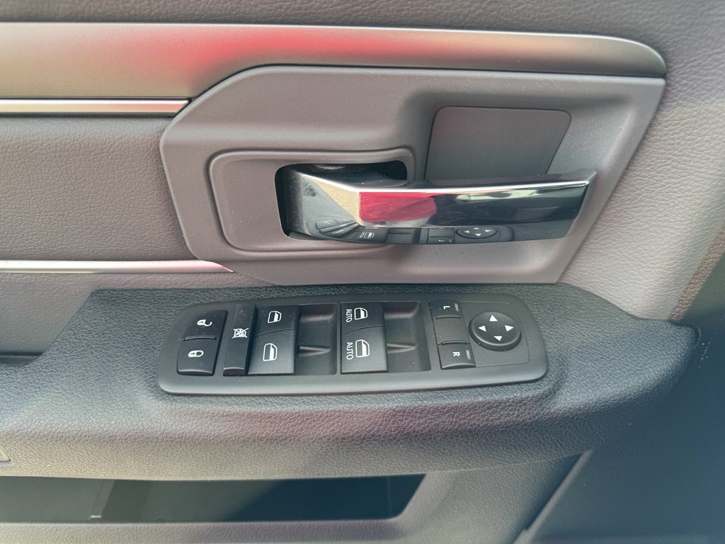 2022 RAM 1500 Image 7