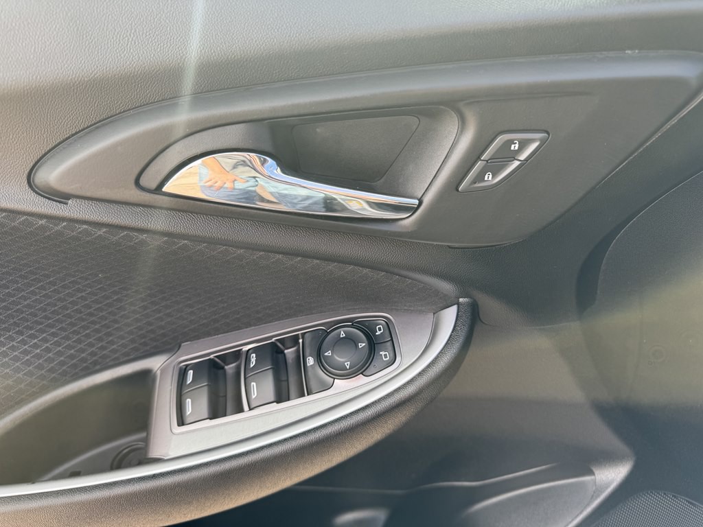 2024 Chevrolet Malibu Image 6