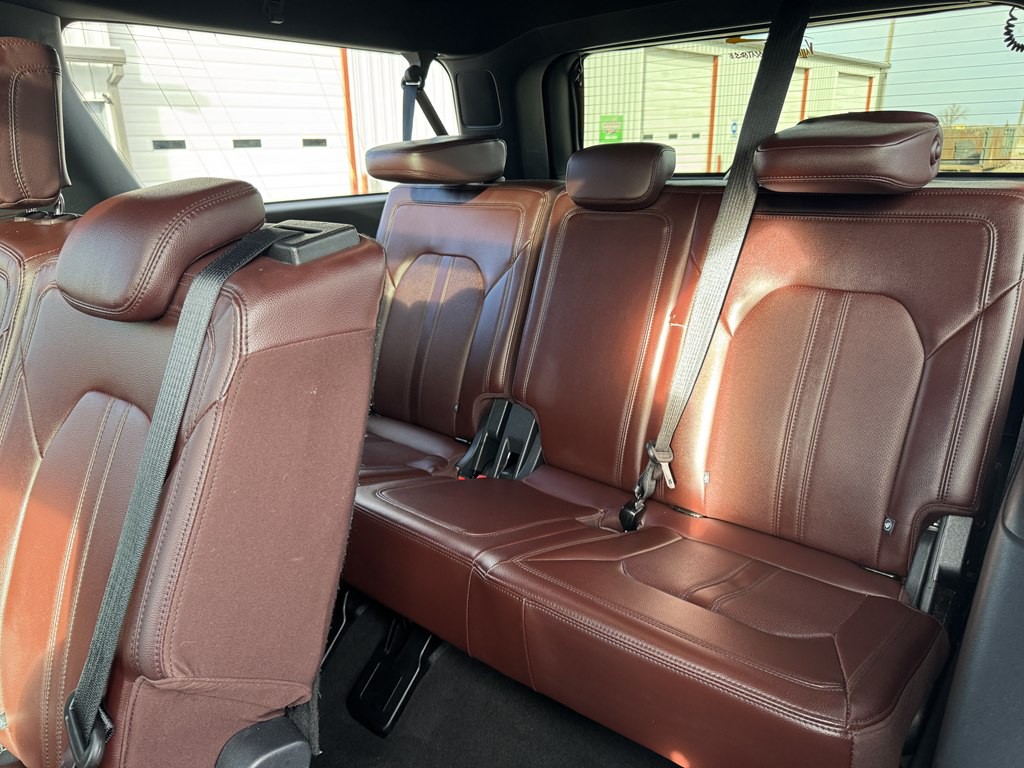 2024 Ford Expedition Image 16