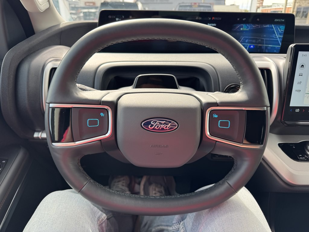 2025 Ford Expedition Image 8