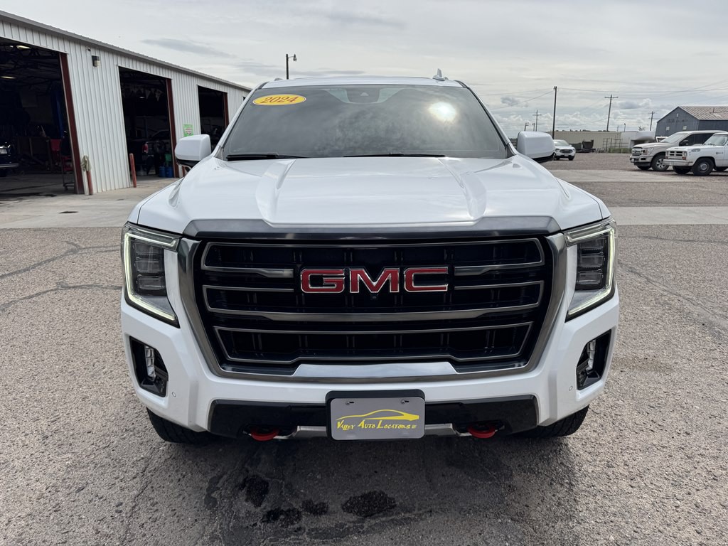 2024 GMC Yukon Image 2