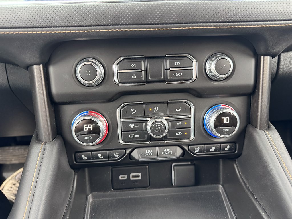 2024 GMC Yukon Image 11