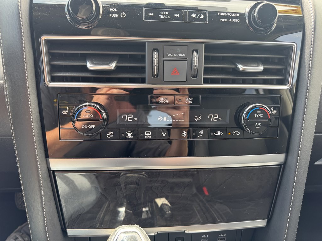 2024 INFINITI QX80 Image 11