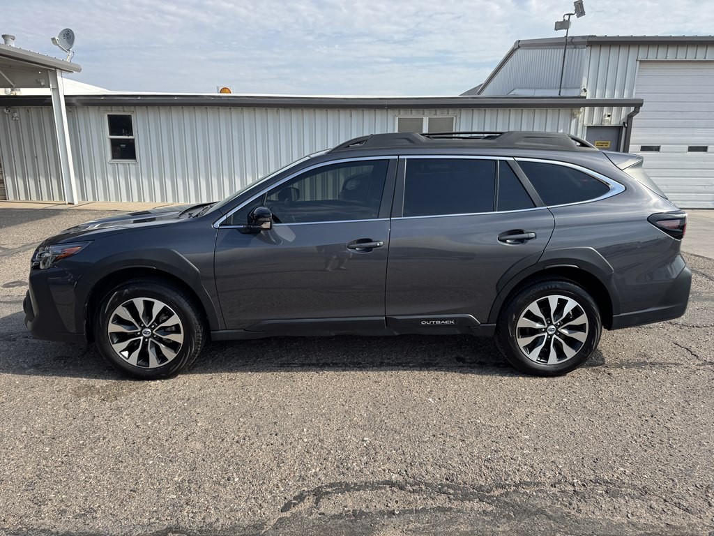 2023 Subaru Outback Image 3