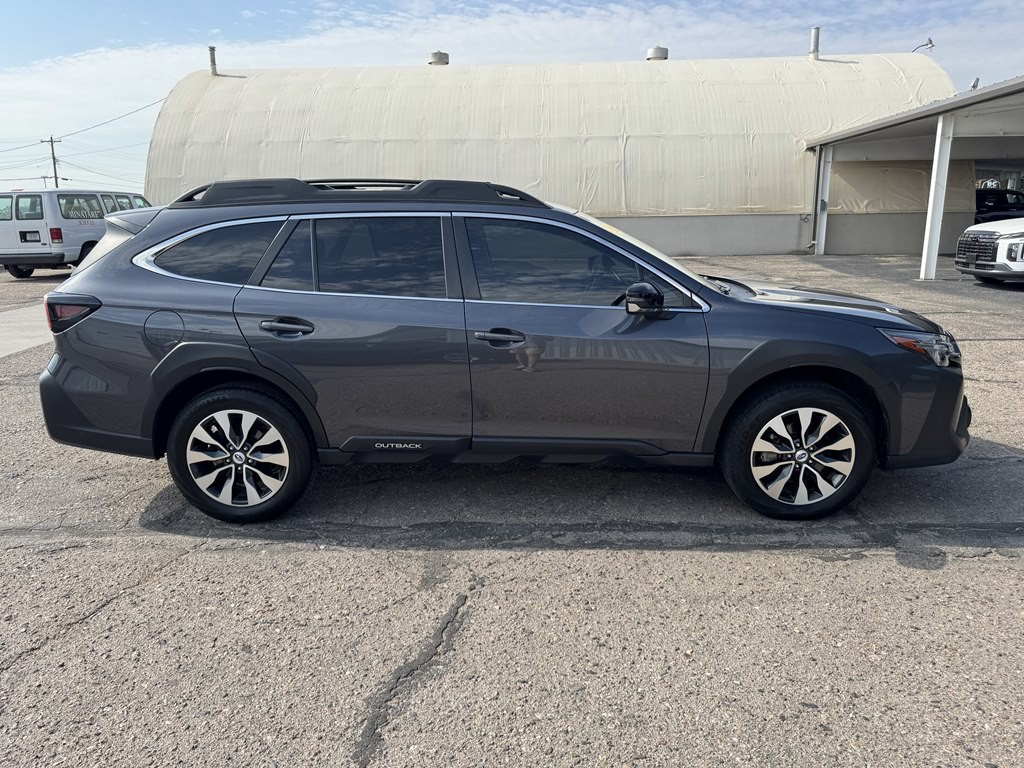 2023 Subaru Outback Image 18