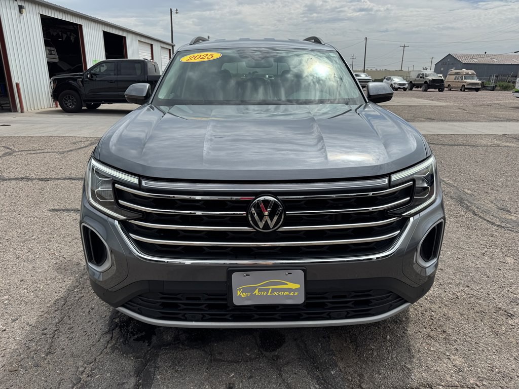 2025 Volkswagen Atlas Image 2
