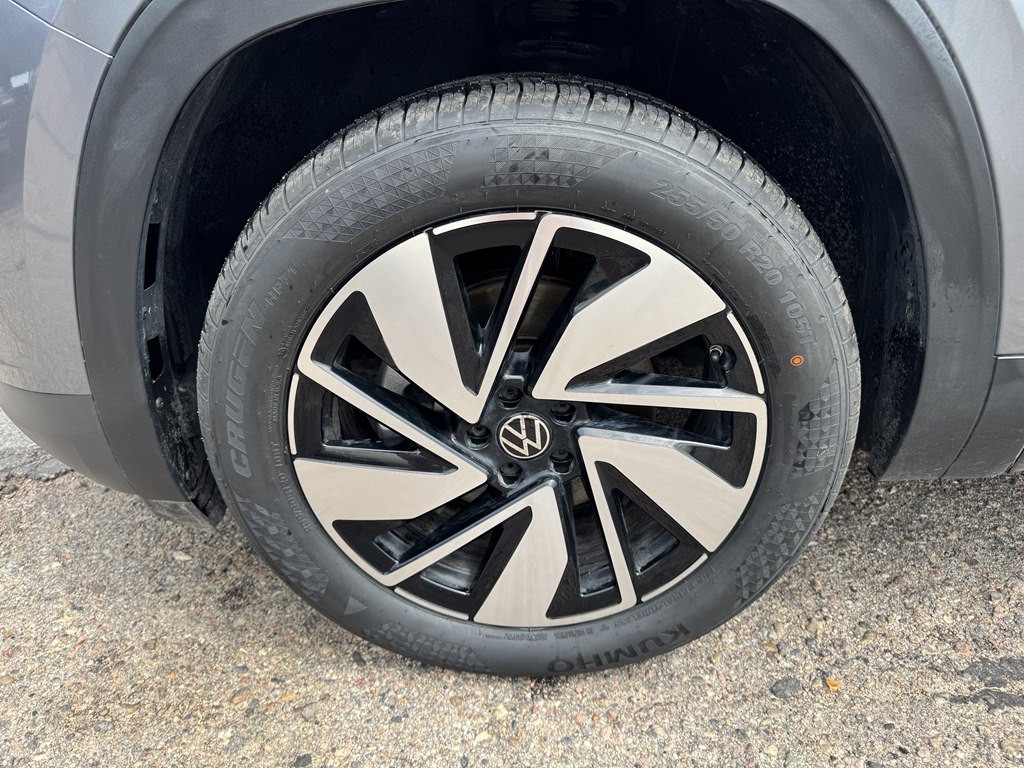 2025 Volkswagen Atlas Image 25