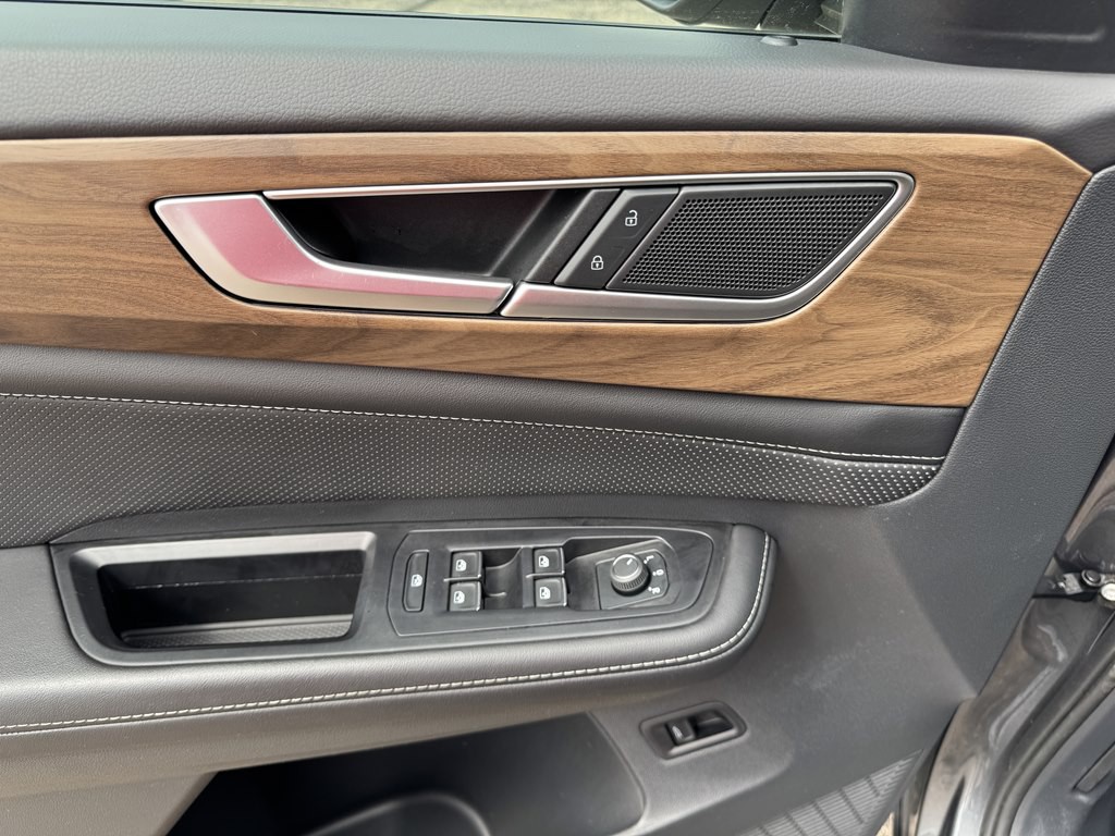 2025 Volkswagen Atlas Image 27
