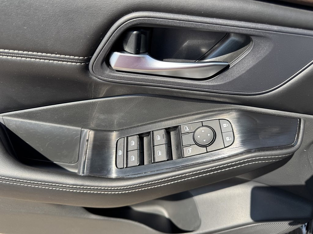 2023 Nissan Rogue Image 6