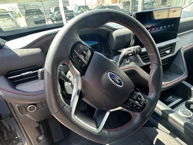 2025 Ford Explorer Image 8