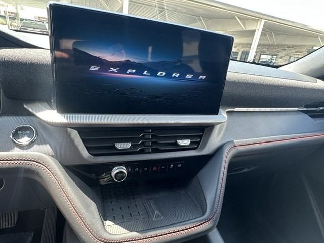 2025 Ford Explorer Image 9