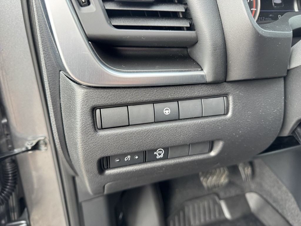2023 Nissan Rogue Image 7