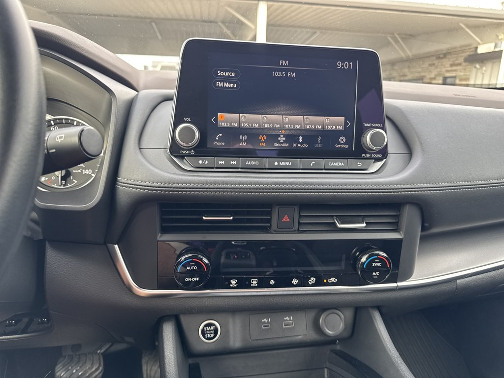 2023 Nissan Rogue Image 10