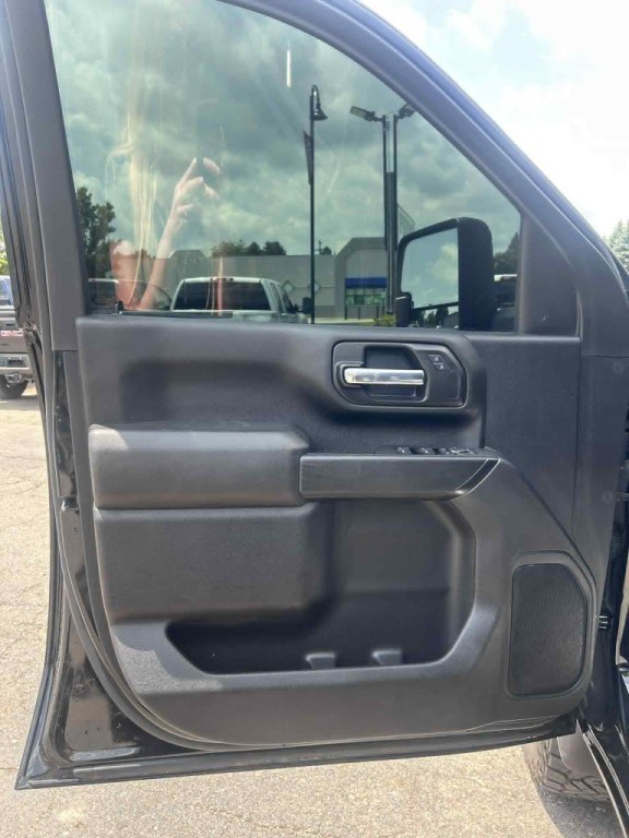 2021 Chevrolet Silverado 1500 Image 17