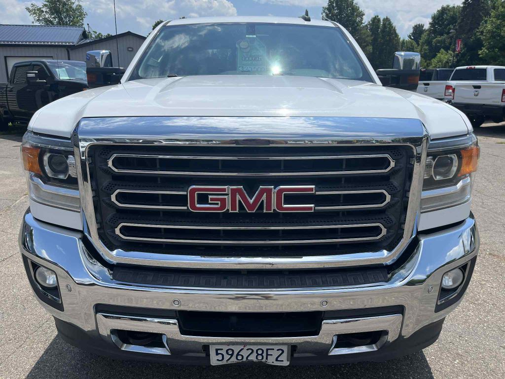 2017 GMC Sierra 2500 Image 3