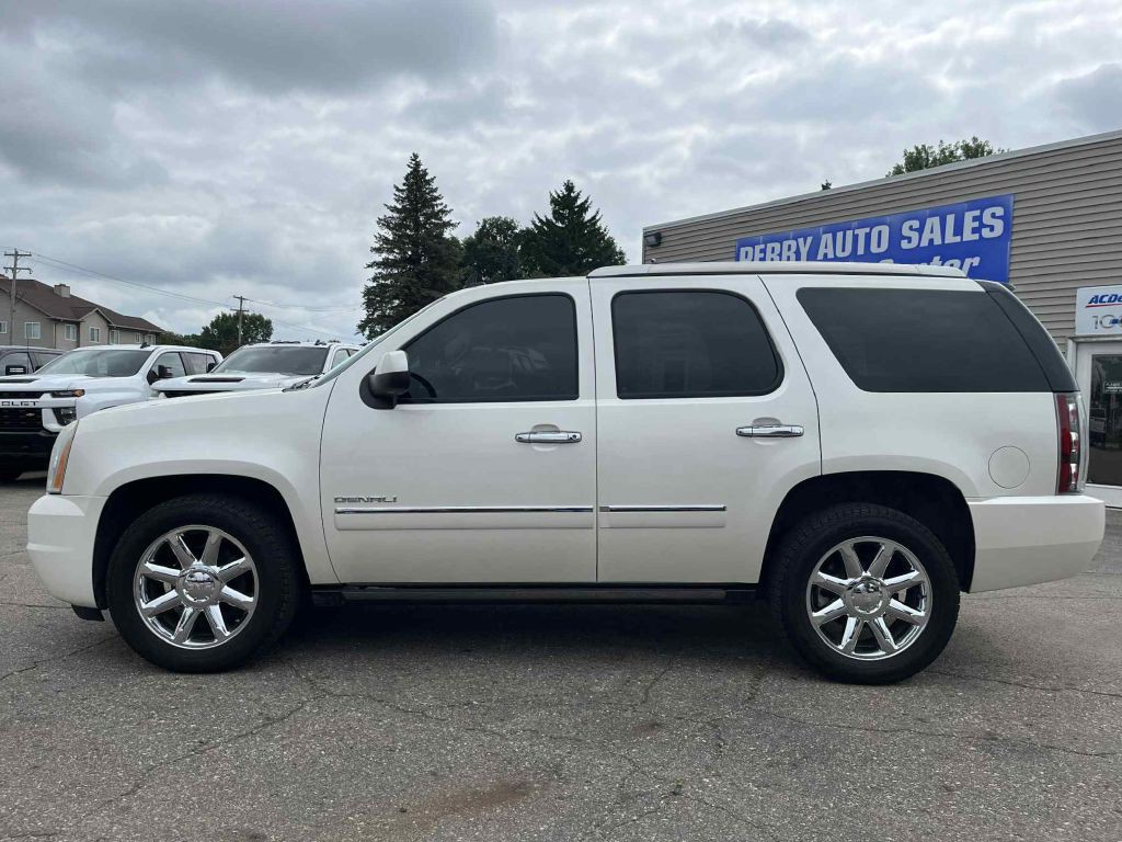2012 GMC Yukon Image 1