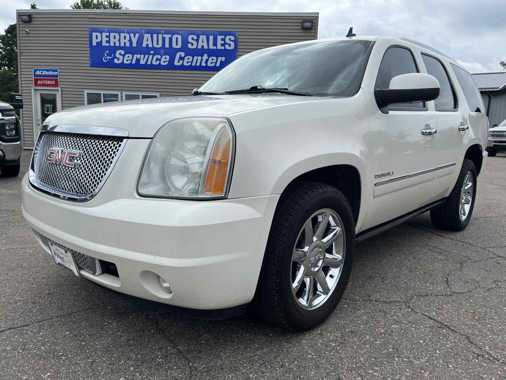 2012 GMC Yukon Image 2