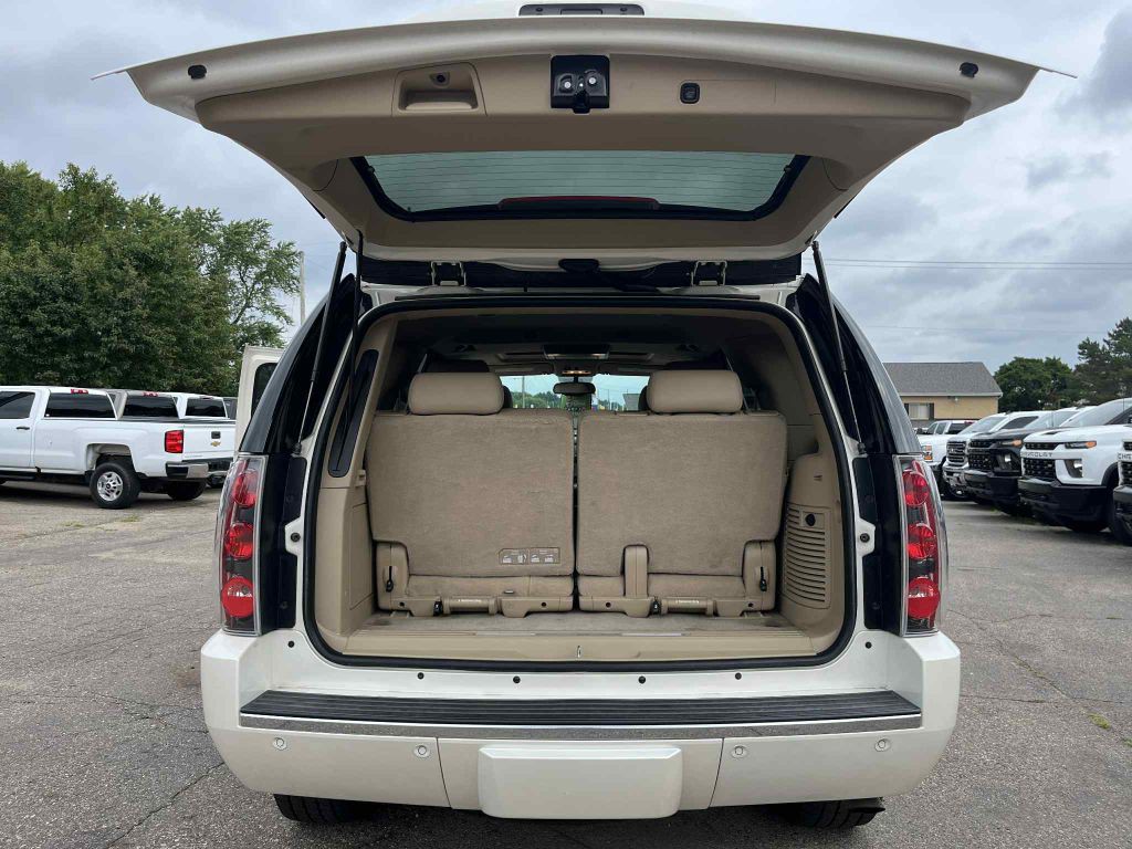 2012 GMC Yukon Image 8