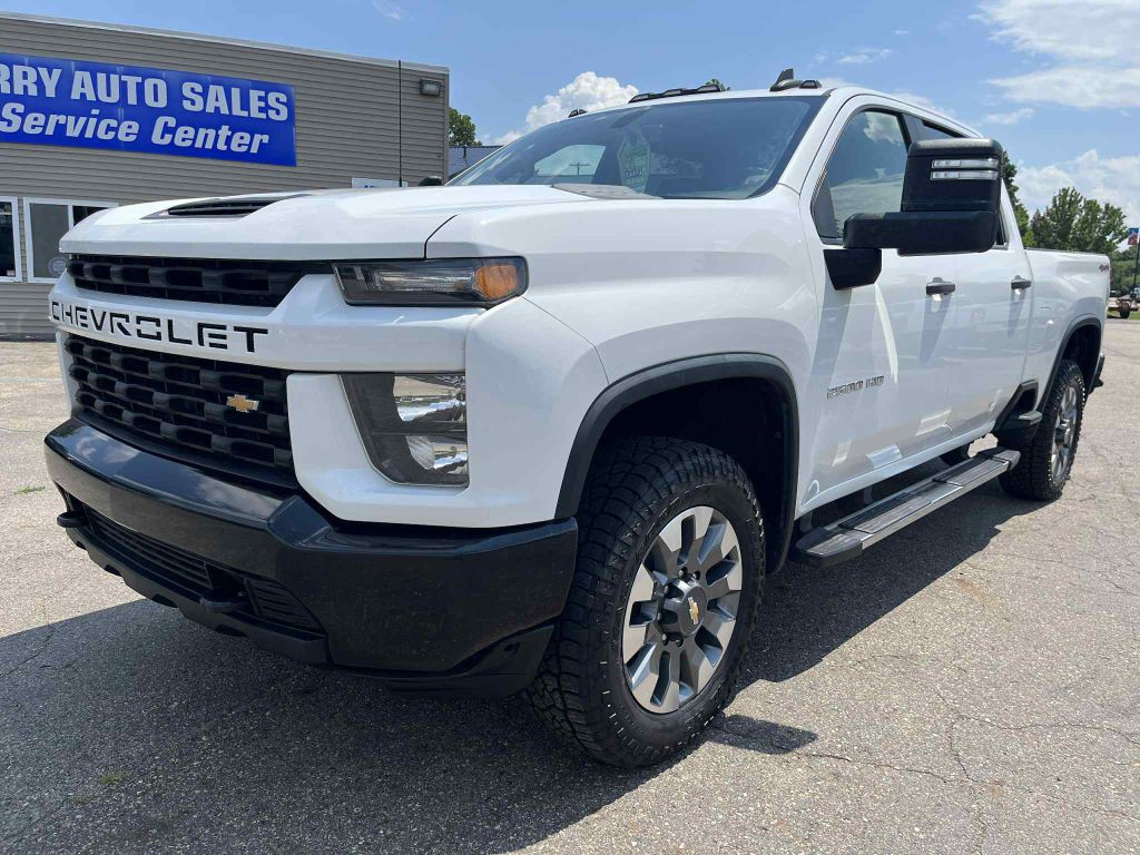 2021 Chevrolet Silverado 1500 Image 2