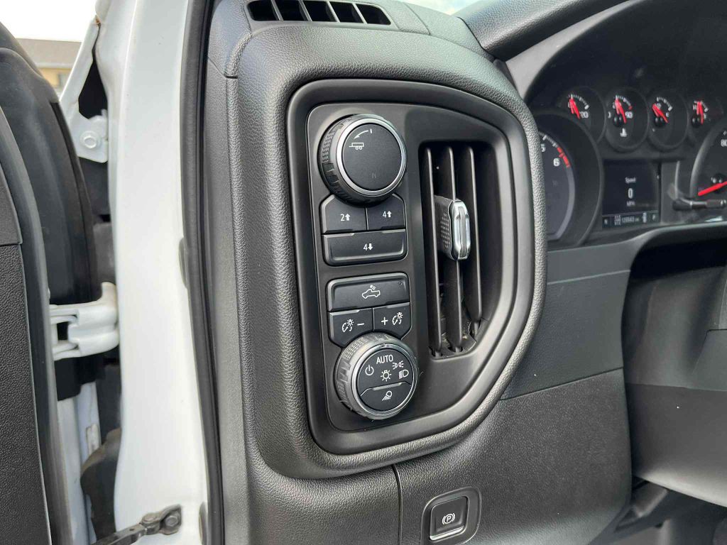 2020 Chevrolet Silverado 1500 Image 20