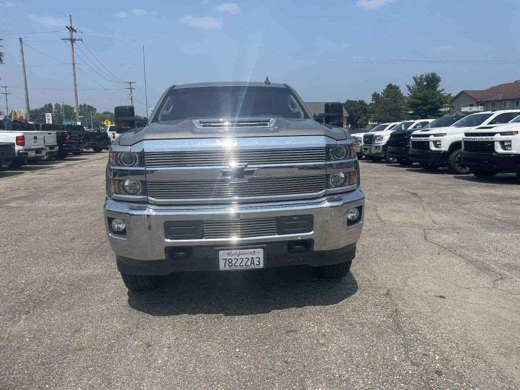 2017 Chevrolet Silverado 1500 Image 3