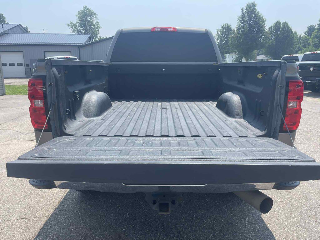 2017 Chevrolet Silverado 1500 Image 9