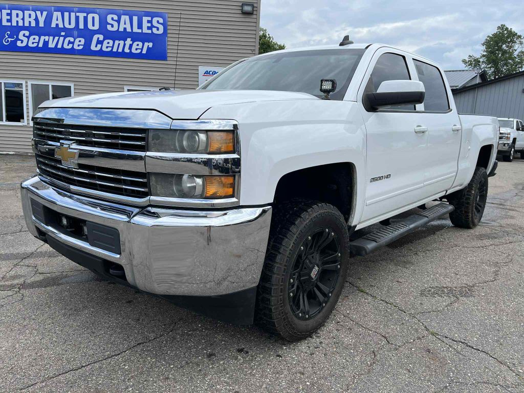 2015 Chevrolet Silverado 1500 Image 2