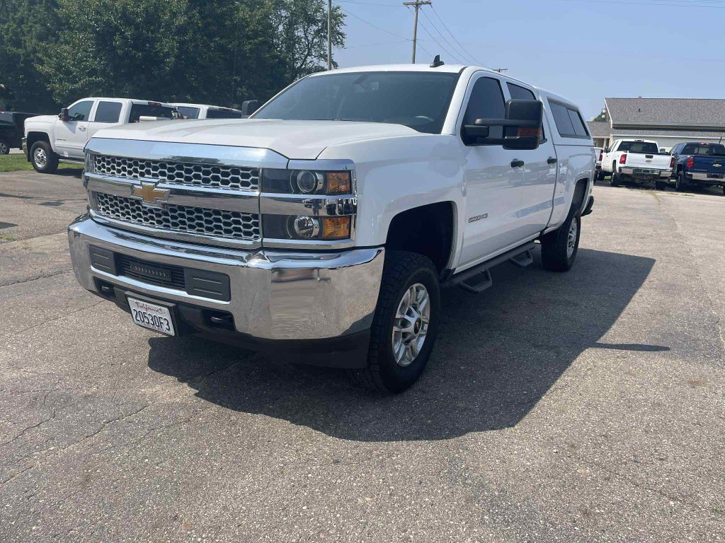 2019 Chevrolet Silverado 1500 Image 2