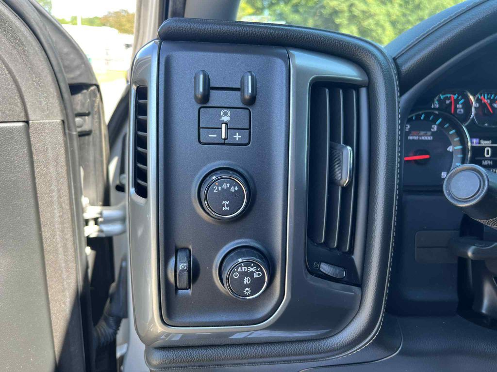 2017 Chevrolet Silverado 1500 Image 23