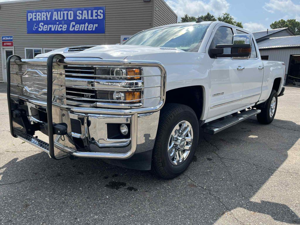 2019 Chevrolet Silverado 1500 Image 2