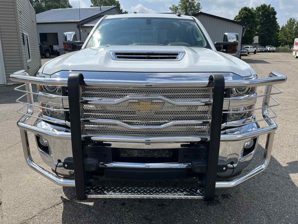 2019 Chevrolet Silverado 1500 Image 3