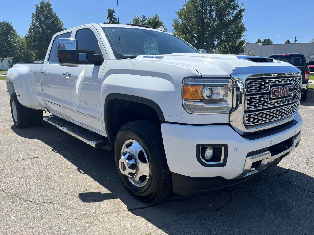 2019 GMC Sierra 3500 Image 4