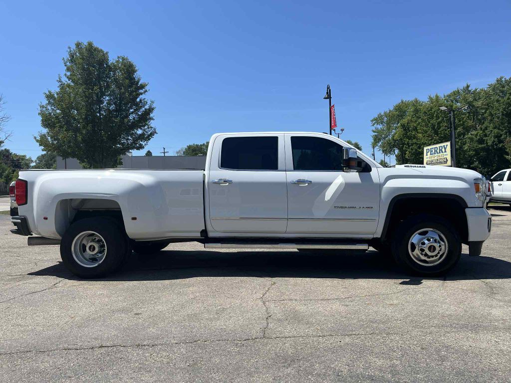 2019 GMC Sierra 3500 Image 5