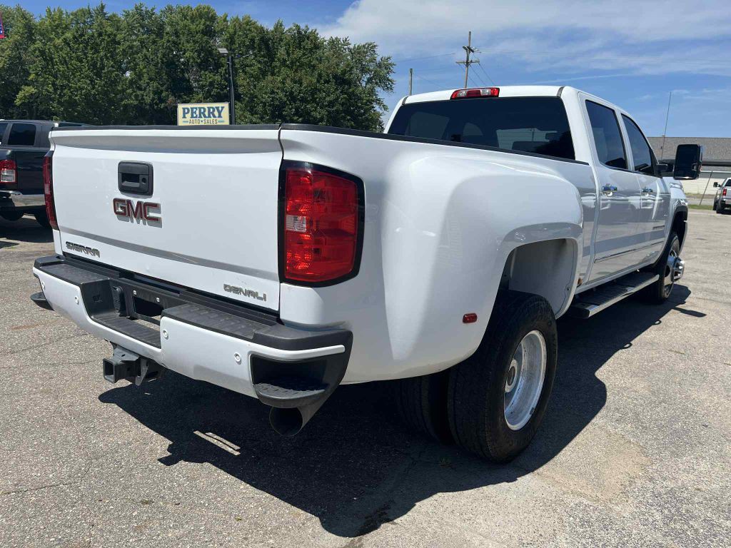 2019 GMC Sierra 3500 Image 6