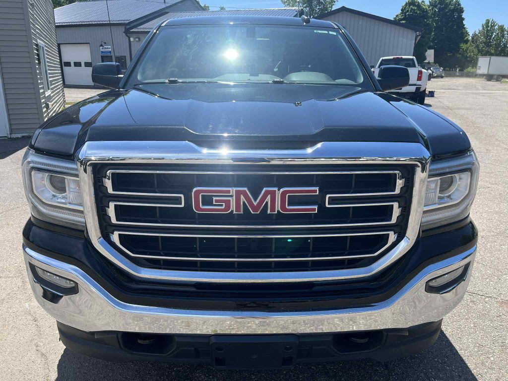2017 GMC Sierra Image 3