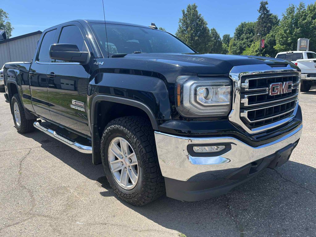 2017 GMC Sierra Image 4