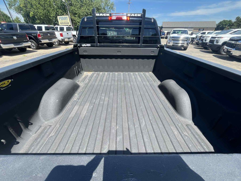 2017 GMC Sierra Image 8