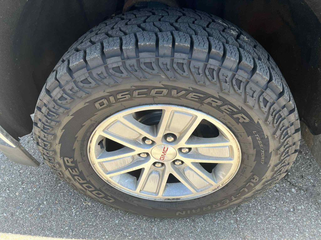 2017 GMC Sierra Image 13