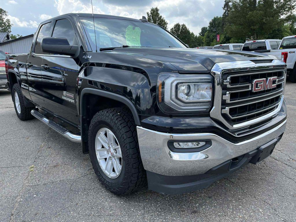 2017 GMC Sierra Image 4