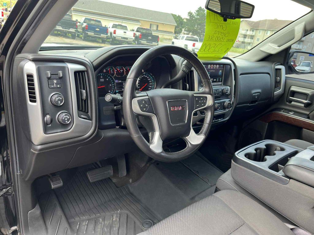 2017 GMC Sierra Image 25