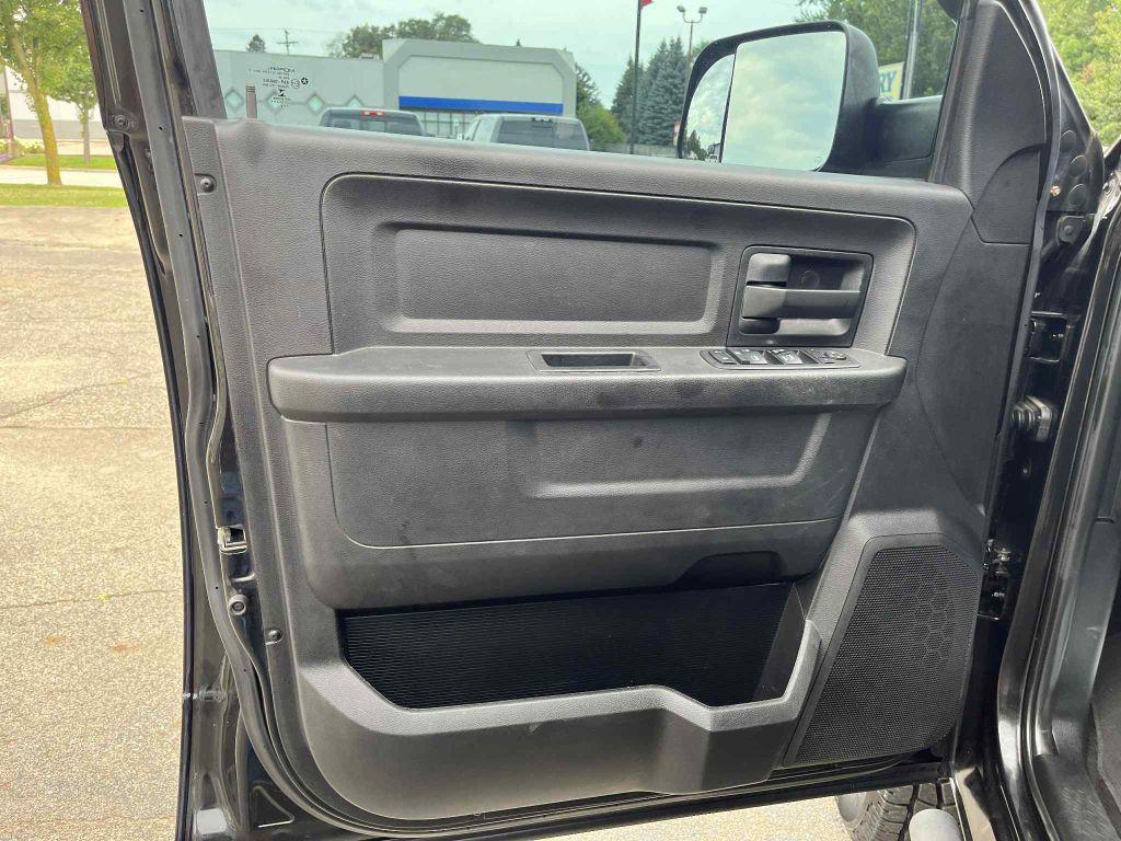 2018 RAM 2500 Image 17