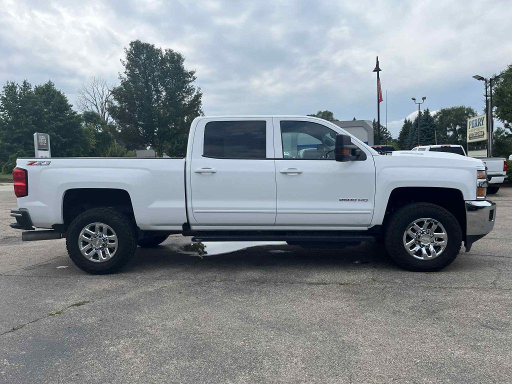 2019 Chevrolet Silverado 1500 Image 5