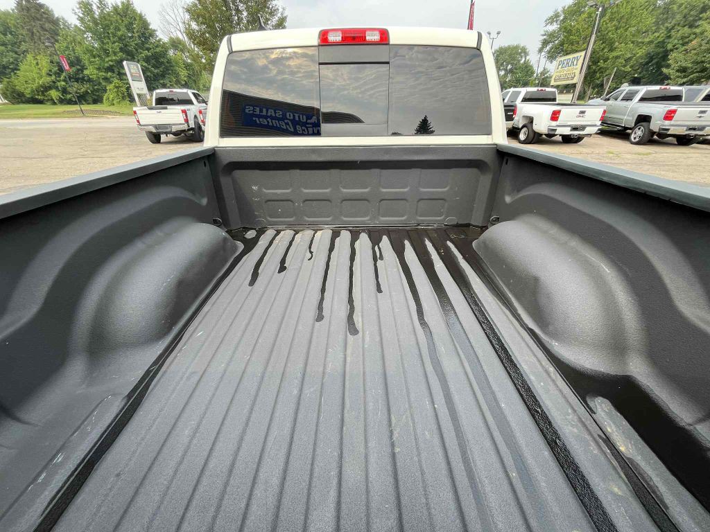 2017 RAM 1500 Image 8