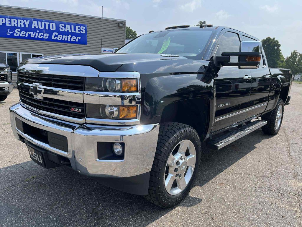 2016 Chevrolet Silverado 1500 Image 2