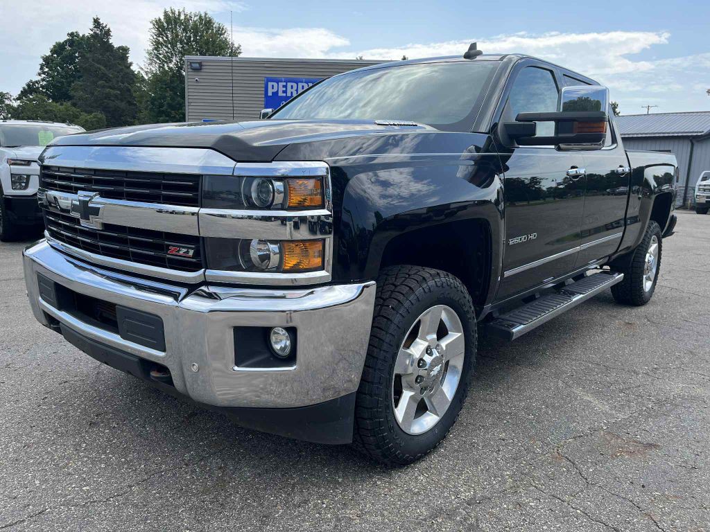 2016 Chevrolet Silverado 1500 Image 2