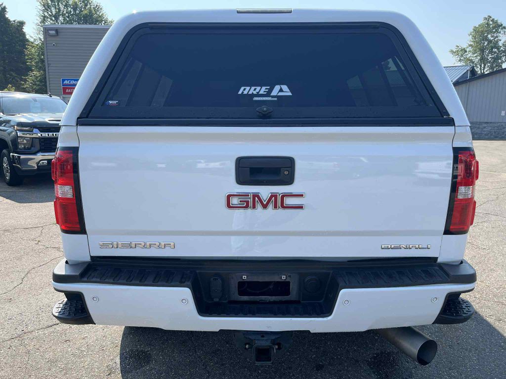 2017 GMC Sierra 2500 Image 7