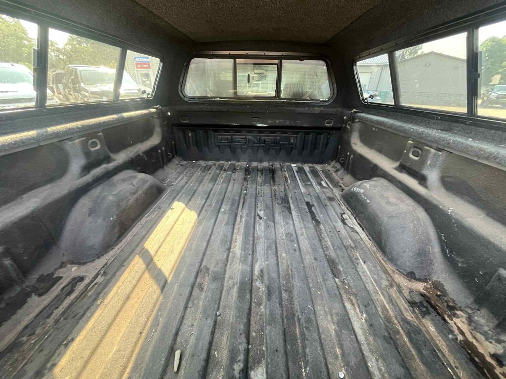 2017 GMC Sierra 2500 Image 8