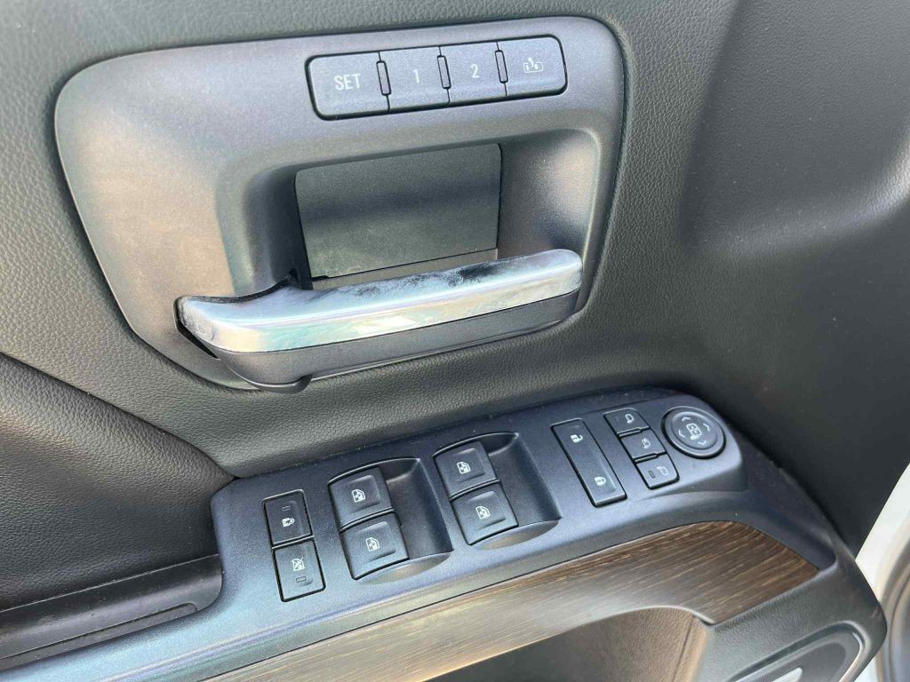 2017 GMC Sierra 2500 Image 19